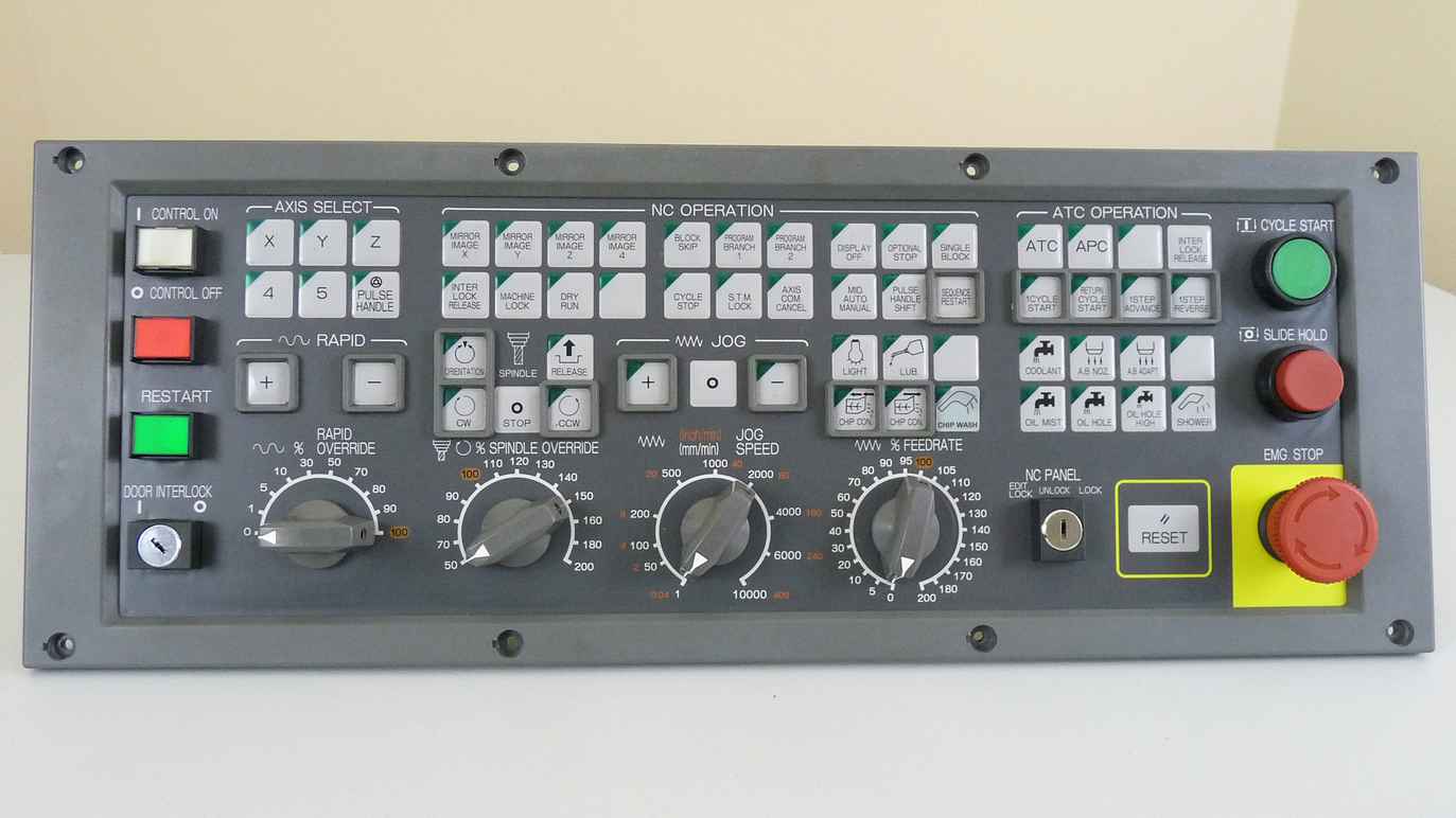 Okuma E0105-566-056-6 Machine Operator Panel
